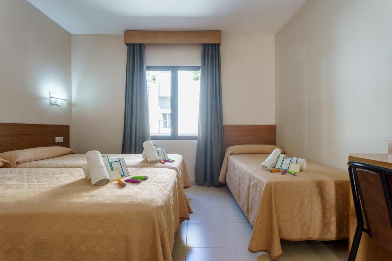 Hostal Costabella Powered By Faro Homes Фуенхірола Екстер'єр фото