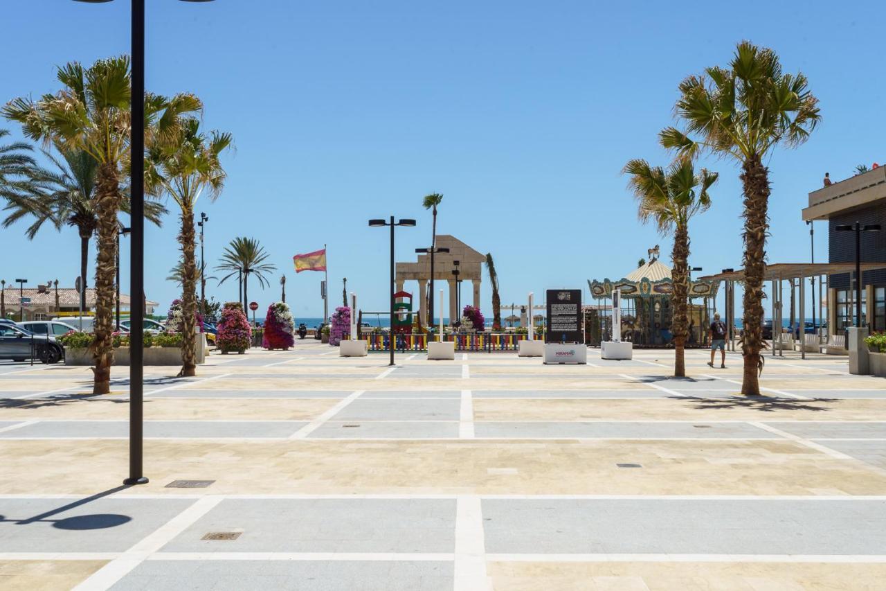 Hostal Costabella Powered By Faro Homes Фуенхірола Екстер'єр фото