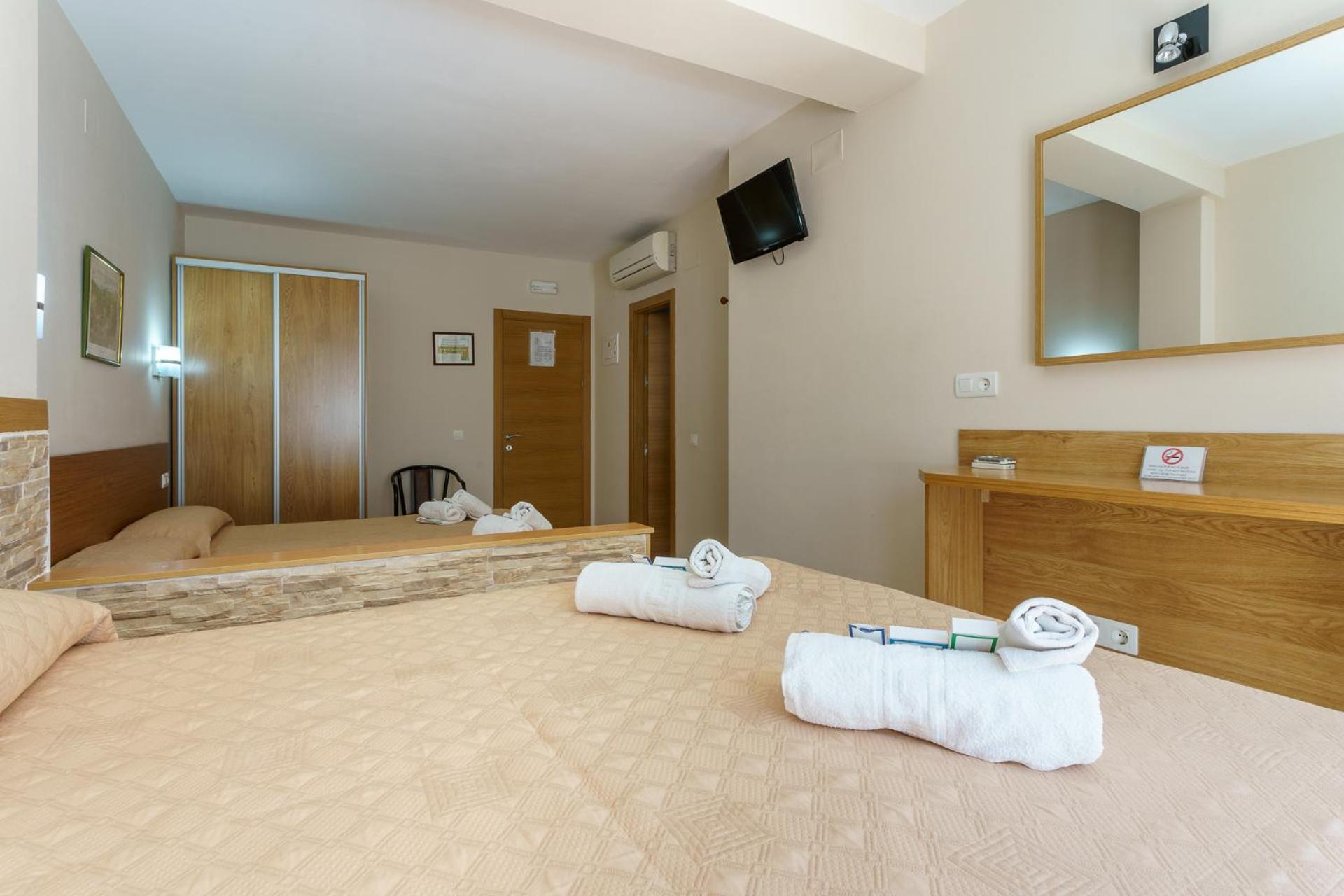 Hostal Costabella Powered By Faro Homes Фуенхірола Номер фото